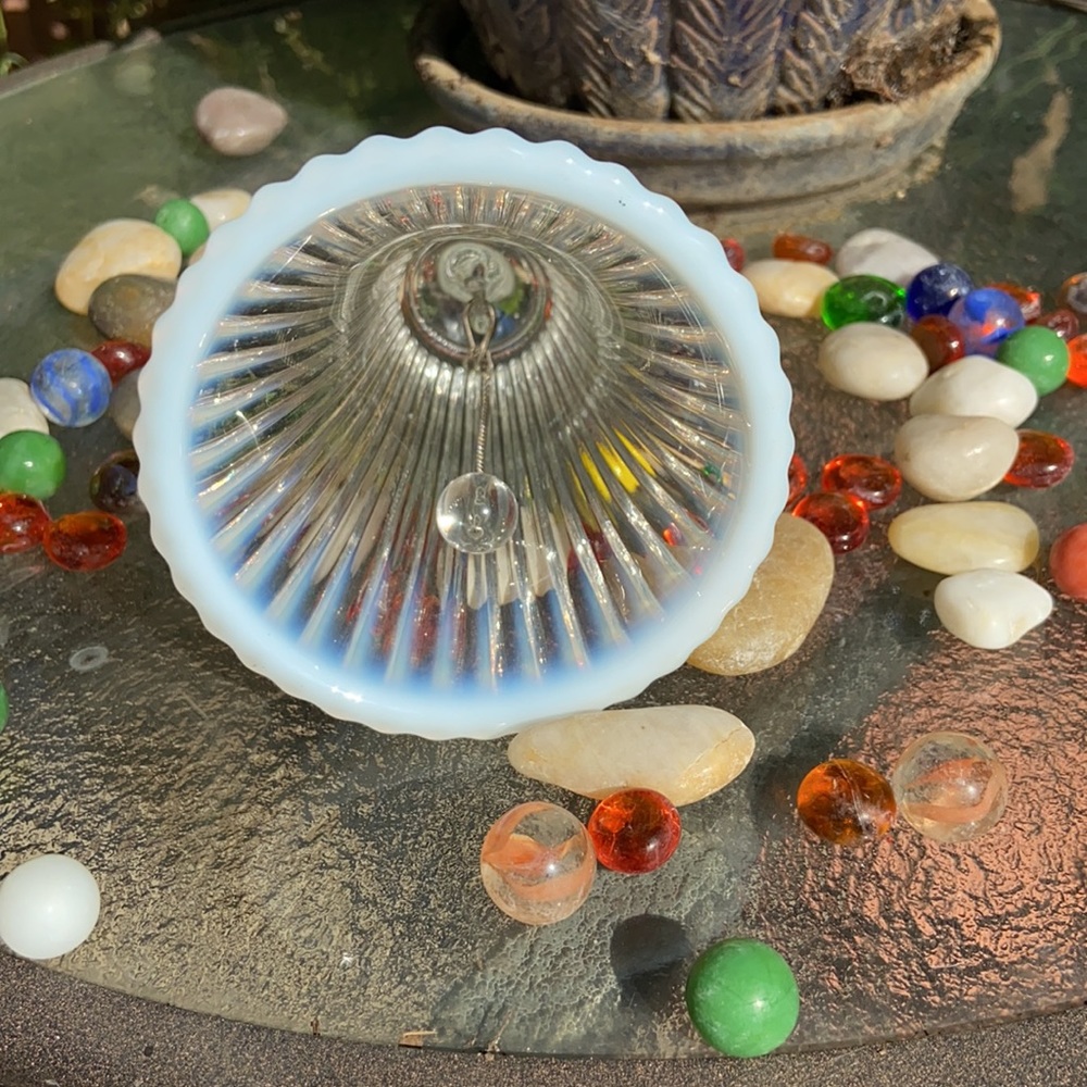 Fenton Opalescent & Clear Ridged Pattern - Picture 4 of 5